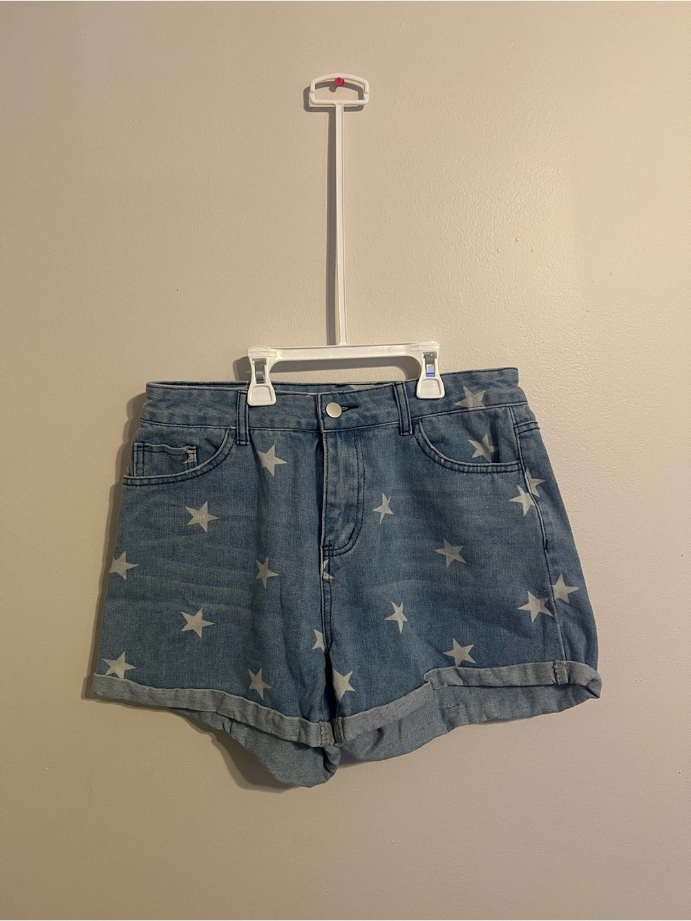 Women's Denim Shorts Star Print Cuffed Size Large Blue Jean Shorts High Rise